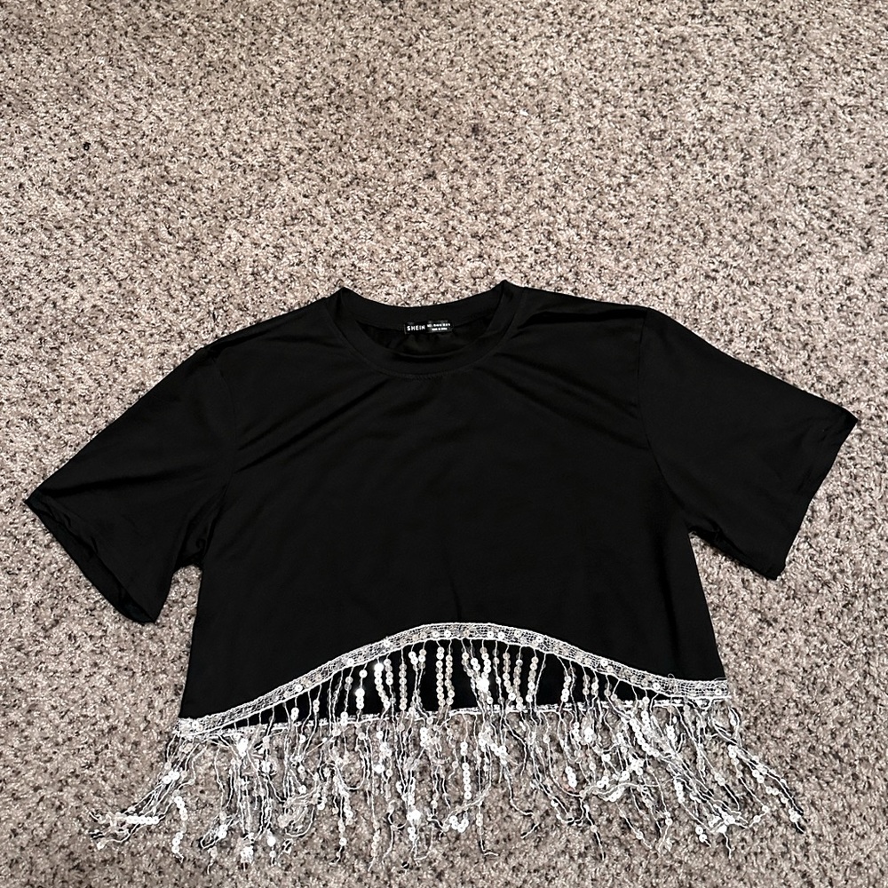 Silver fringe crop